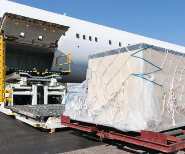 Items Shipped By Air Cargo from UK to Pakistan